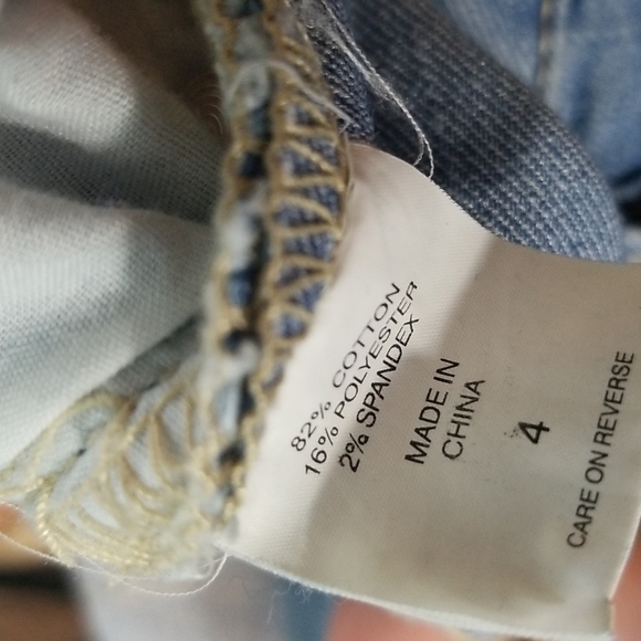 3/$25 NY&C Size 4 Curvy Skinny Crop Jeans - Picture 5 of 5